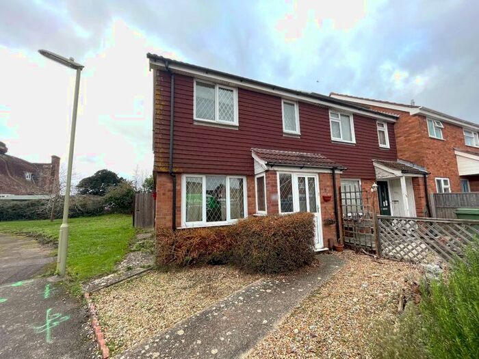 3 Bedroom End Of Terrace House To Rent In Fitzwilliam Avenue, Fareham, Hill Head, PO14