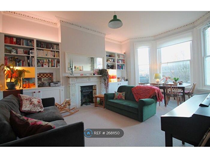 2 Bedroom Flat To Rent In Tisbury Road, Hove, BN3