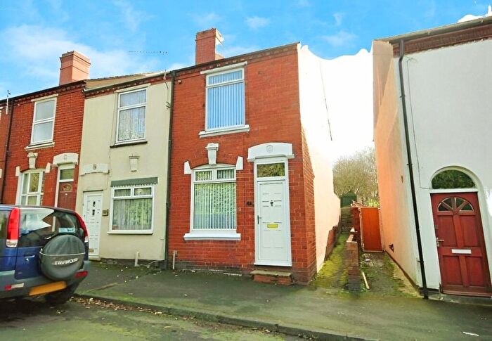 2 Bedroom End Of Terrace House To Rent In Brook Street, Lye, Stourbridge, West Midlands, DY9