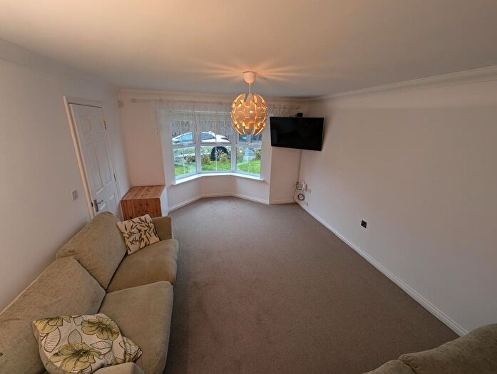 4 Bedroom House To Rent In Herons Court, Gilesgate, Durham, DH1