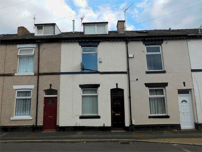 3 Bedroom Terraced House To Rent In Wellington Street, Radcliffe, Manchester, M26