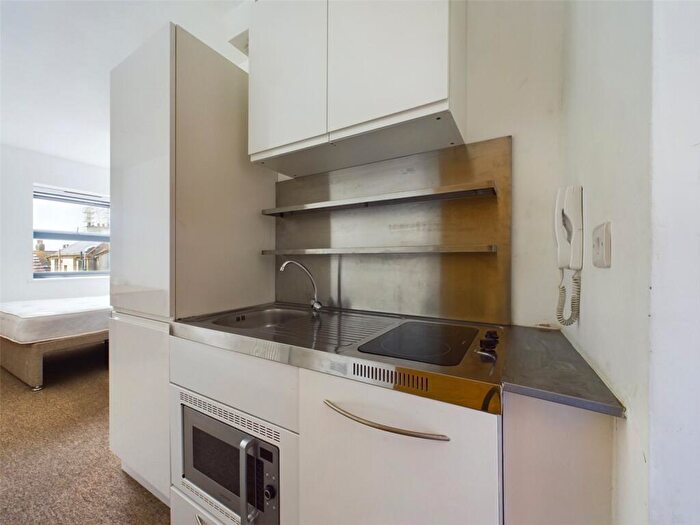 Apartment To Rent In Castle Street, Brighton, BN1