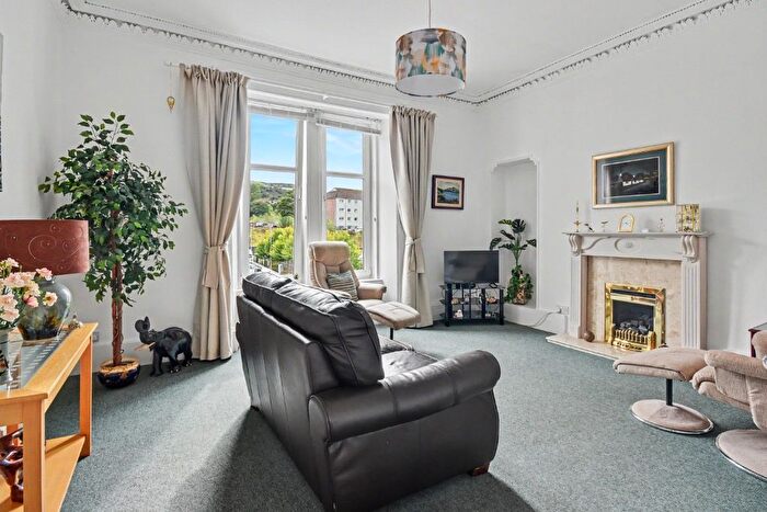 2 Bedroom Flat For Sale In Wellington Street, Inverclyde, Greenock, PA15