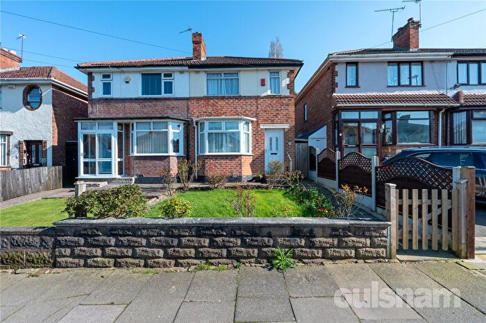 2 Bedroom Semi Detached House For Sale In Thurlestone Road, Longbridge, West Midlands, B31