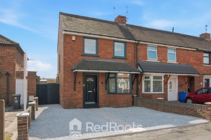 3 Bedroom Semi-Detached House For Sale In Queens Drive, Doncaster, South Yorkshire, DN5