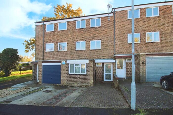 3 Bedroom Terraced House To Rent In Truman Close, Swindon, SN3