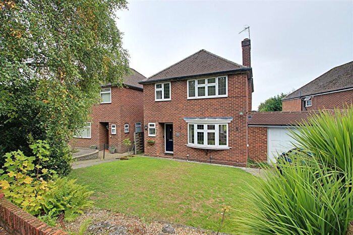 3 Bedroom Detached House For Sale In Hempstead Road, Kings Langley, WD4