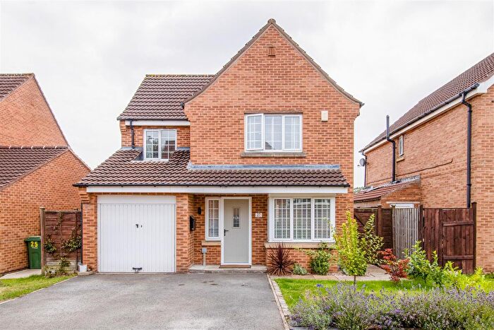 4 Bedroom Detached House For Sale In Headingley Mews, Wakefield, WF1