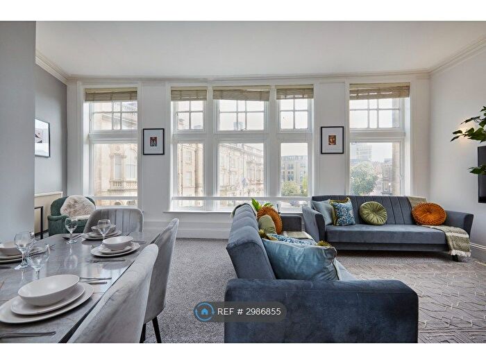 2 Bedroom Flat To Rent In Royal Parade, Harrogate, HG1