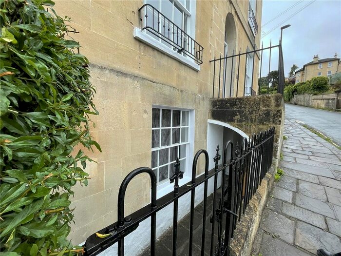1 Bedroom Flat To Rent In Lyncombe Hill, Bath, BA2