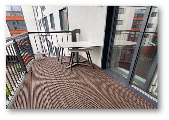 2 Bedroom Flat To Rent In Capital Square, KT17