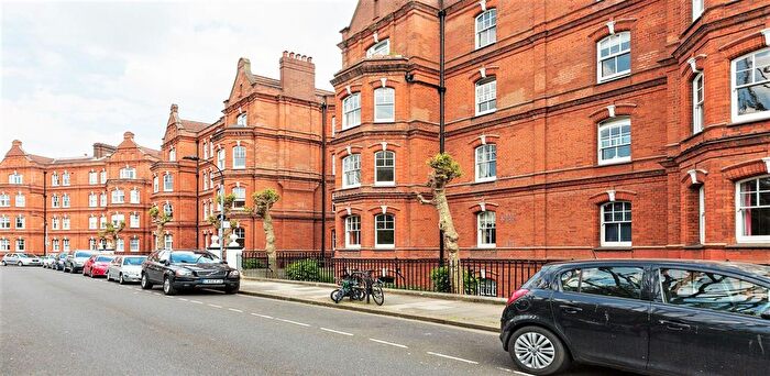 2 Bedroom Flat To Rent In Queen's Club Gardens, Spencer Mansions Queen's Club Gardens, W14