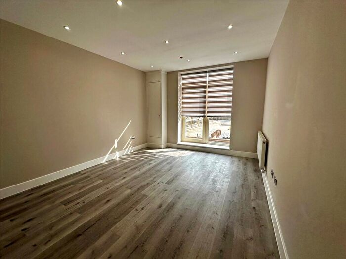 1 Bedroom Apartment To Rent In Friar Street, Reading, Berkshire, RG1