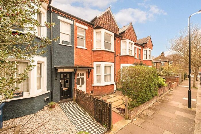 1 Bedroom Flat For Sale In Holly Park Road, Hanwell, W7