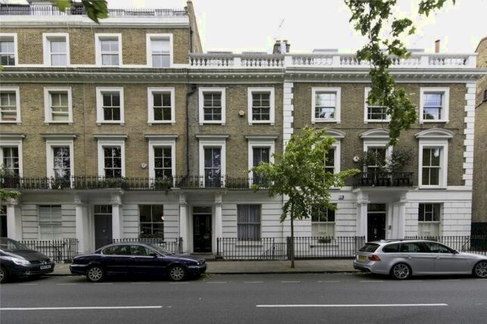 2 Bedroom Flat To Rent In Westbourne Park Road, London, W2