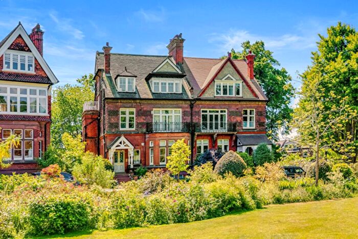 2 Bedroom Semi-Detached House For Sale In Gainsborough Gardens, London, NW3
