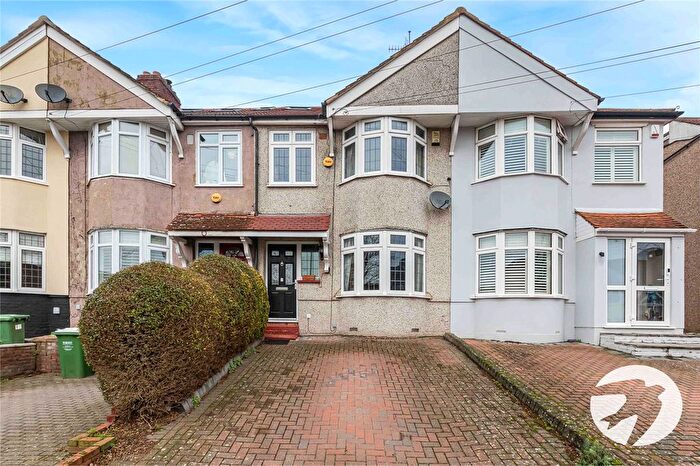 4 Bedroom Terraced House For Sale In Buckingham Avenue, Welling, DA16