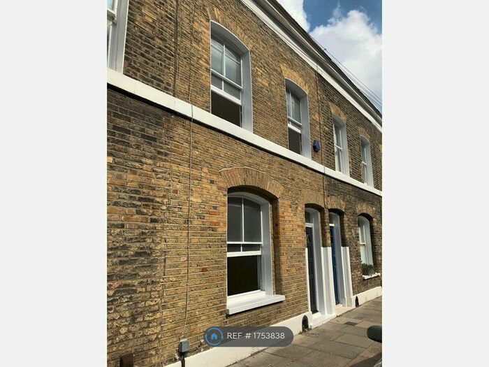 3 Bedroom Terraced House To Rent In Wellington Row, London, E2