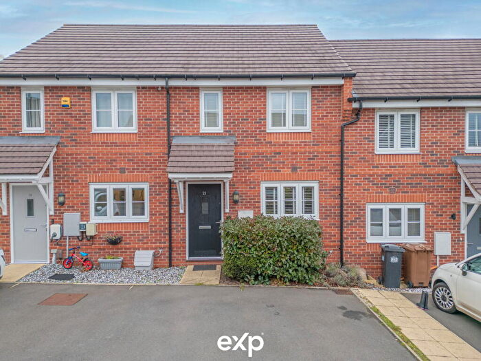 2 Bedroom Terraced House For Sale In Kingfisher Way, Cheswick Green, B90