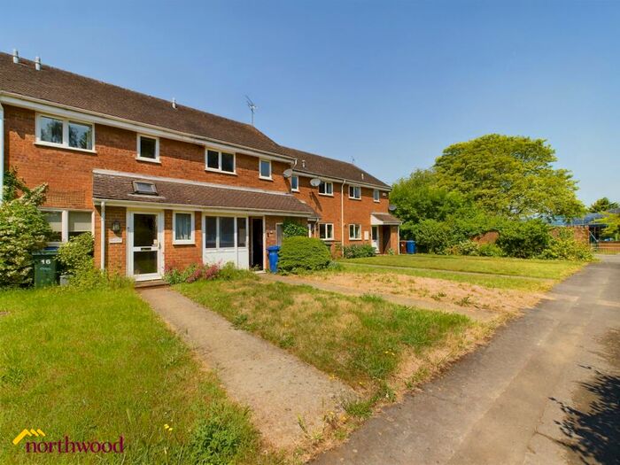 3 Bedroom Terraced House To Rent In Keytes Close, Adderbury, OX17