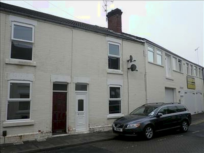 2 Bedroom Terraced House To Rent In Gordon Street, Doncaster, South Yorkshire, DN1