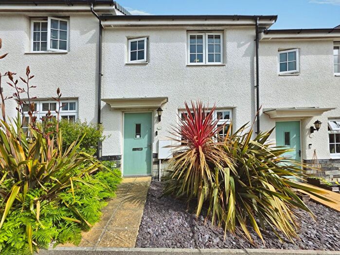 3 Bedroom End Terrace House For Sale In Kevill Road, Pool, Redruth, Cornwall, TR15