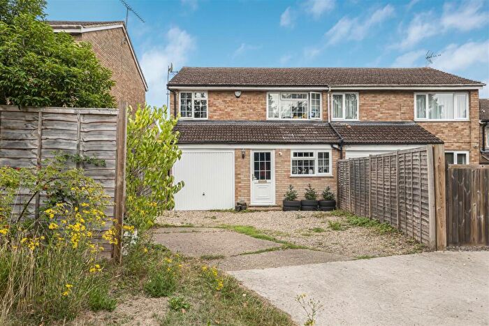 4 Bedroom Semi-Detached House For Sale In Lowfield Road, Caversham Park, Reading, RG4