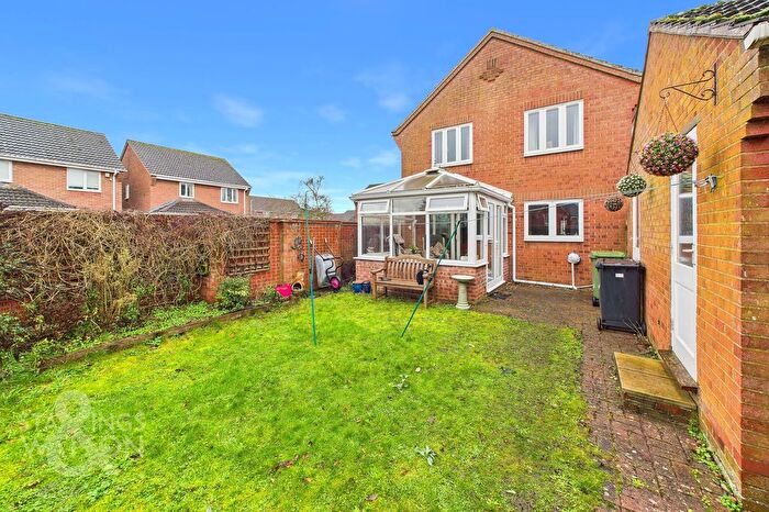 4 Bedroom Detached House For Sale In Appletree Lane, Roydon, Diss, IP22