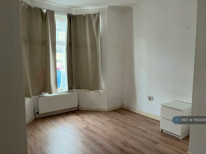 2 Bedroom Flat To Rent In Springfield Road, Harrow, HA1