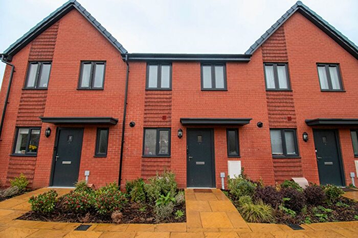 3 Bedroom Terraced House For Sale In Wells Close, Whetstone, Leicester, LE8