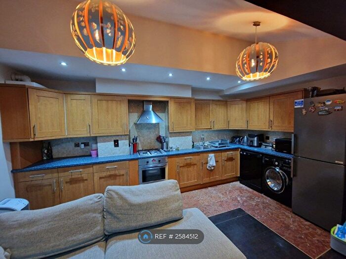 1 Bedroom Flat To Rent In Essex Road, London, N1