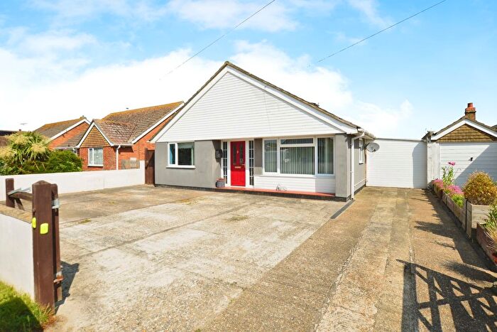4 Bedroom Bungalow For Sale In Taylor Road, Lydd On Sea, Romney Marsh, Kent, TN29