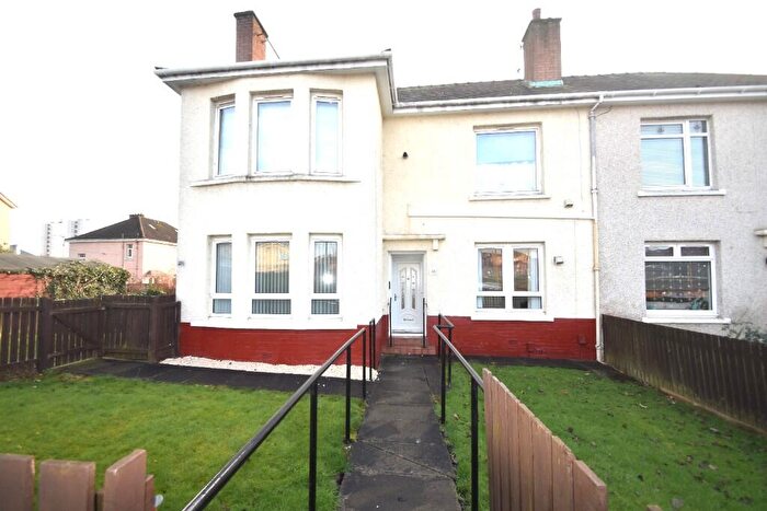 3 Bedroom Flat To Rent In Gelston Street, Glasgow, G32