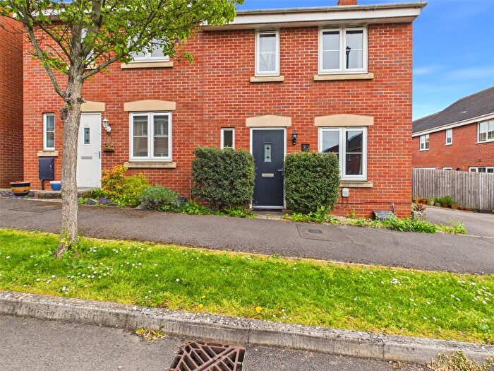 3 Bedroom Semi Detached House For Sale In Renard Rise, Stonehouse, Gloucestershire, GL10