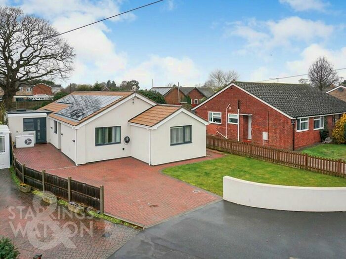 3 Bedroom Detached Bungalow For Sale In Elm Road, Lingwood, Norwich, NR13