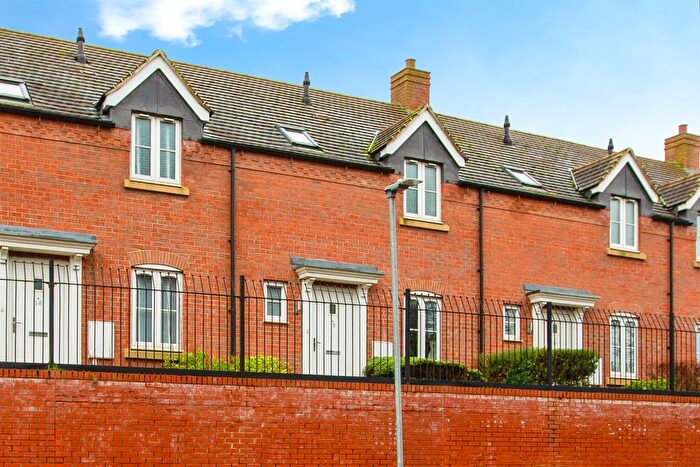 2 Bedroom Terraced House For Sale In Sidings Close, Thrapston, Kettering, NN14