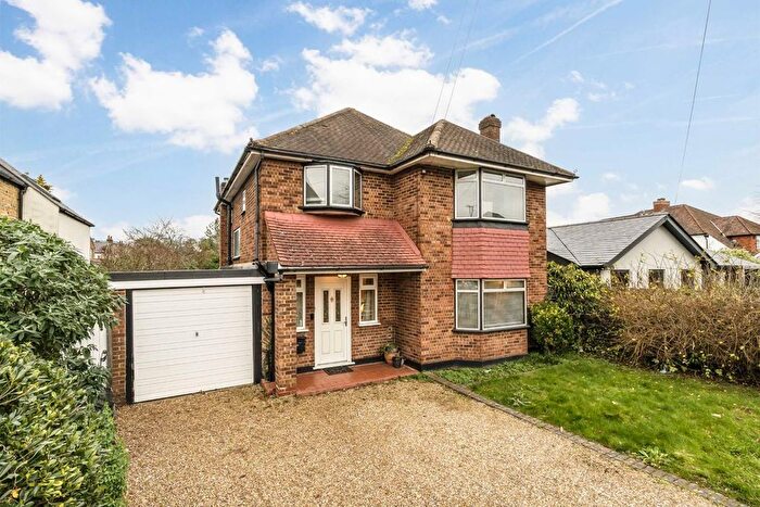3 Bedroom Detached House To Rent In Beauchamp Road, West Molesey, KT8