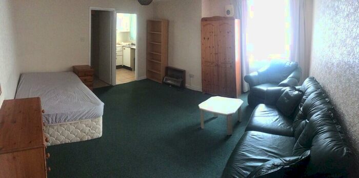 Studio To Rent In Aigburth Vale, Sefton Park, Liverpool, L17