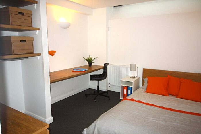 6 Bedroom Flat To Rent In Lower Brown Street, , Leicester, LE1