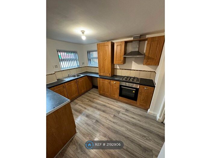 3 Bedroom End Of Terrace House To Rent In Acregate, Skelmersdale, WN8