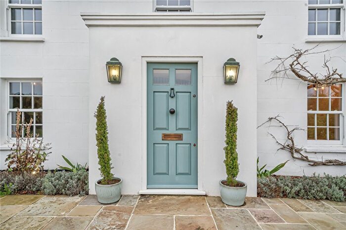 4 Bedroom Equestrian Property For Sale In Watery Lane, Funtington, PO18