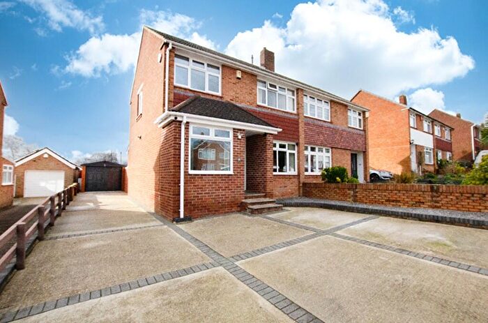 3 Bedroom Semi Detached House For Sale In Kinsbourne Way, Southampton, Hampshire, SO19