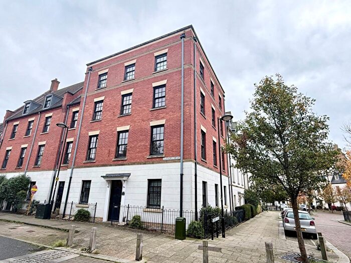 2 Bedroom Flat For Sale In Clickers Drive, Upton, NN5