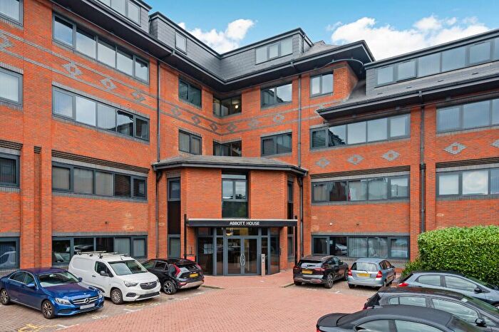 1 Bedroom Apartment To Rent In Abbott House, Everard Close, St. Albans, AL1