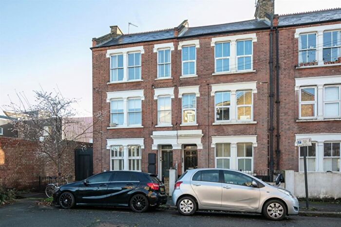 2 Bedroom Flat For Sale In Southwell Road, Camberwell, SE5