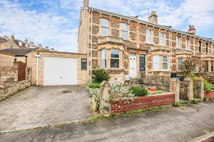 4 Bedroom End Of Terrace House For Sale In Second Avenue, Oldfield Park, Bath, BA2