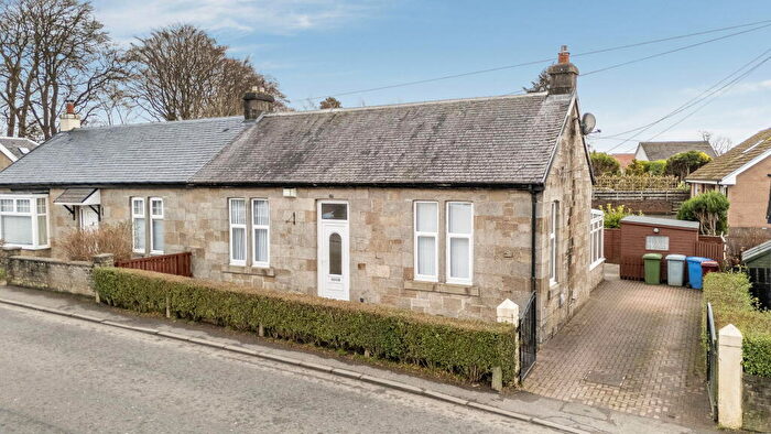 2 Bedroom Semi-Detached Bungalow For Sale In Hamilton Road, Strathaven, ML10