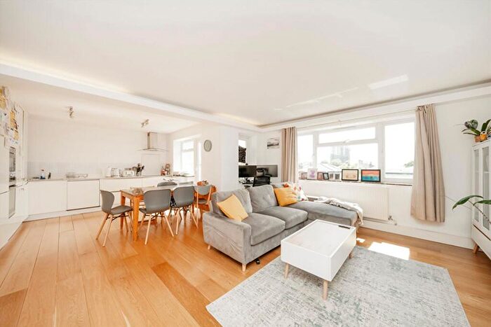 3 Bedroom Flat For Sale In Belsize Park, Belsize Park, NW3