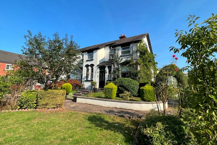 4 Bedroom Semi-Detached House For Sale In South Street, Asfordby Hill, LE14