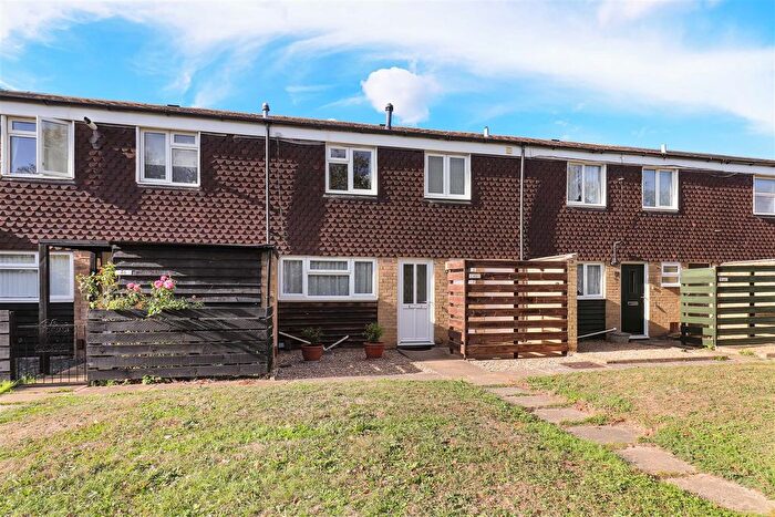3 Bedroom Terraced House For Sale In Crathern Way, Cambridge, CB4